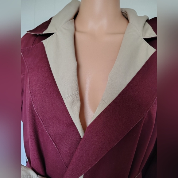 Etienne Aigner Beige and Burgundy Reversible Trench Coat Size 10 P - Picture 6 of 10